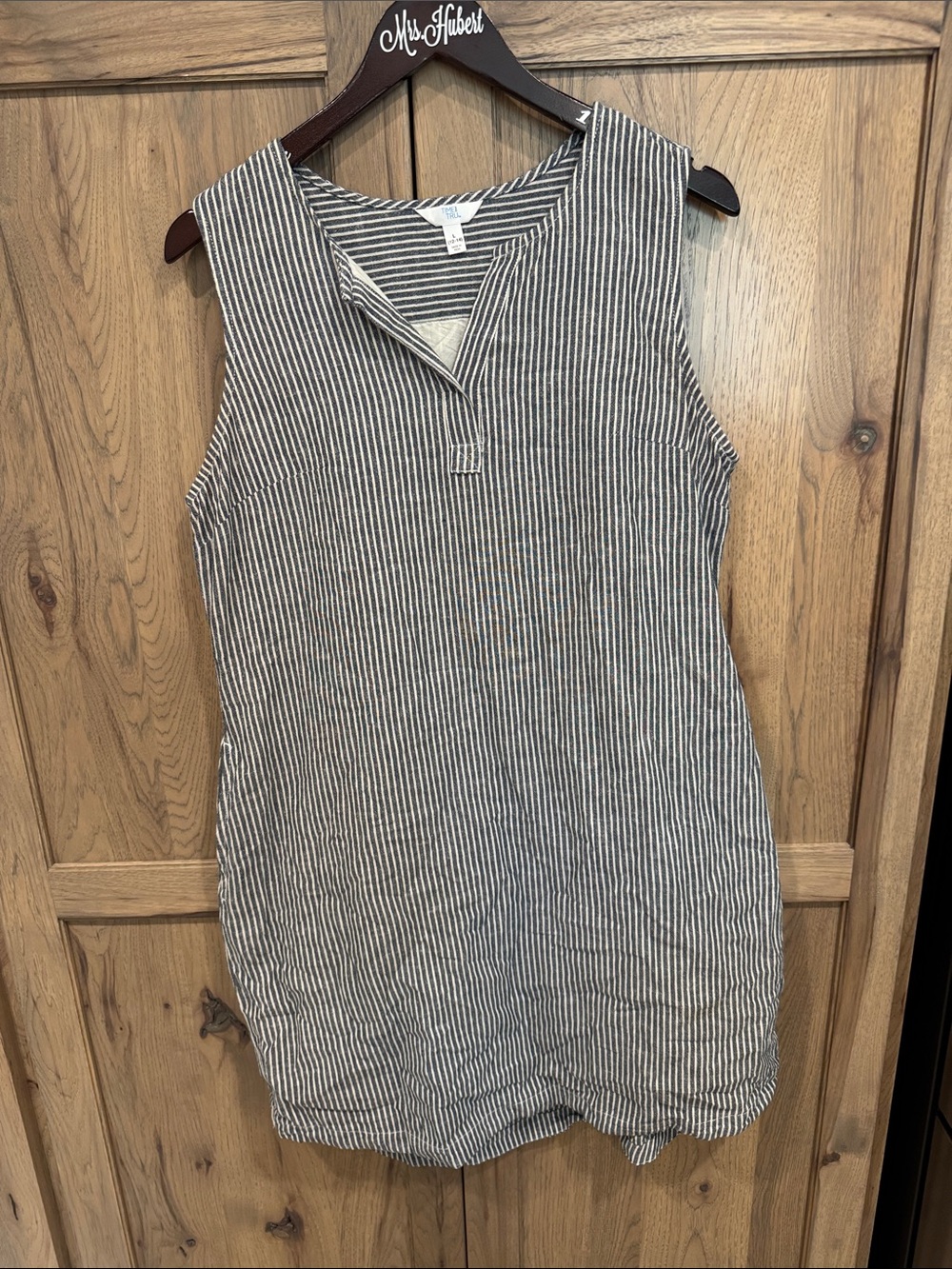 Time and Tru Black and White Striped Sleeveless Tunic